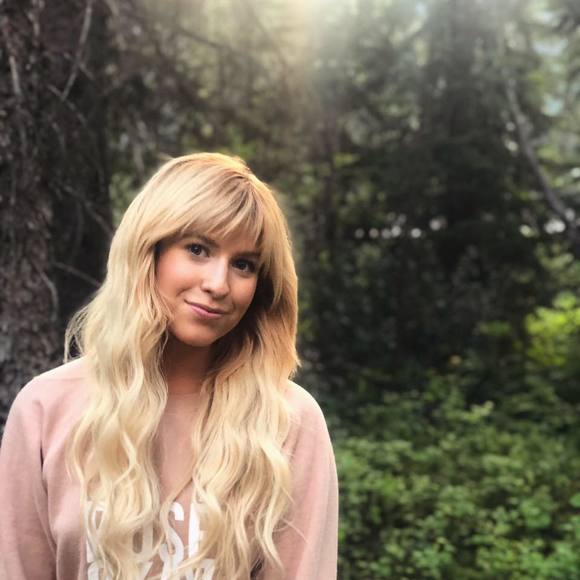 Meet your Posher, Paige - Picture 1 of 1